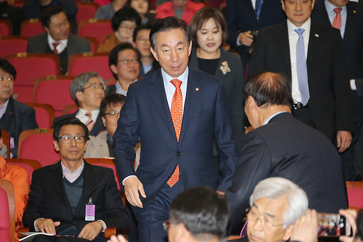제목 노출 영역입니다 이미지