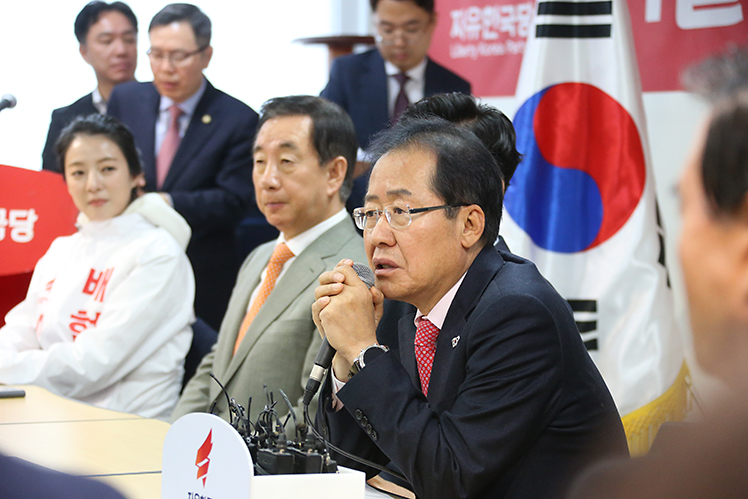 제목 노출 영역입니다 이미지