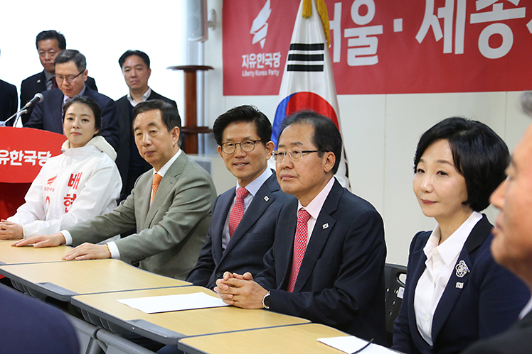 제목 노출 영역입니다 이미지