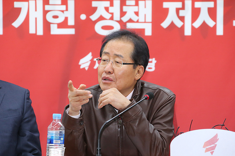 제목 노출 영역입니다 이미지