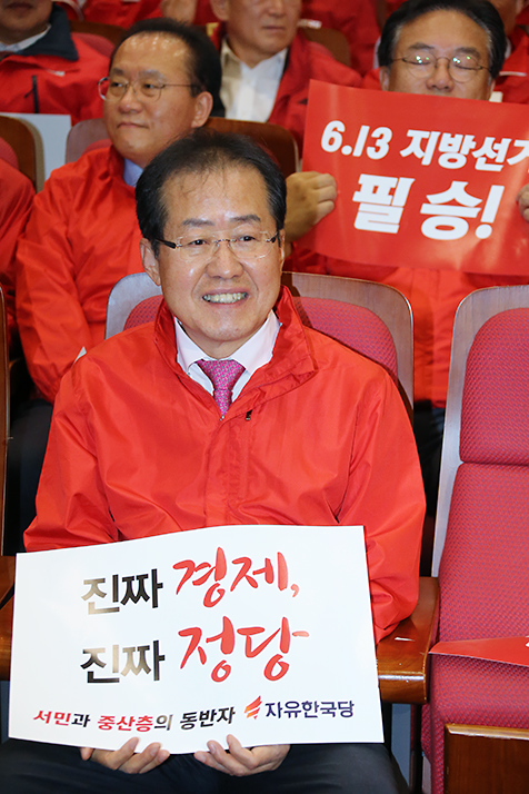 제목 노출 영역입니다 이미지