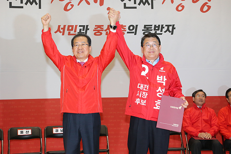 제목 노출 영역입니다 이미지