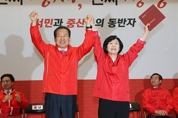 제목 노출 영역입니다 이미지