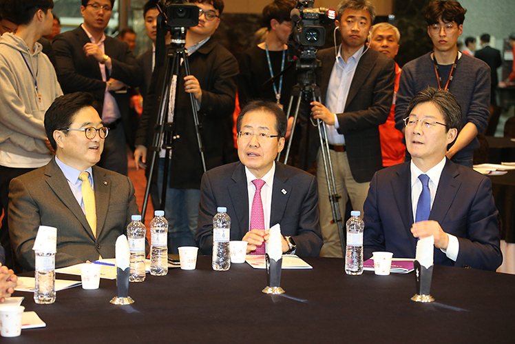 제목 노출 영역입니다 이미지