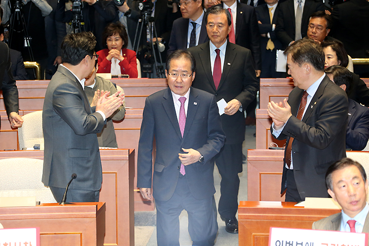 제목 노출 영역입니다 이미지