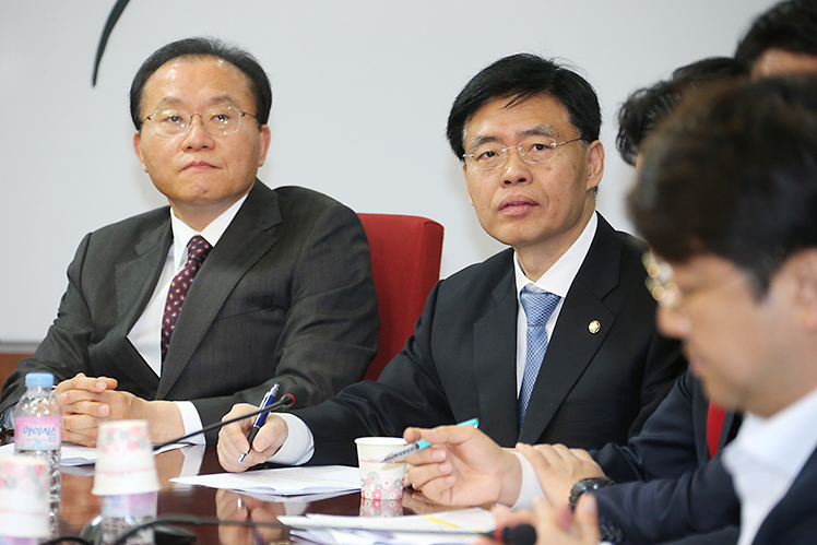 제목 노출 영역입니다 이미지