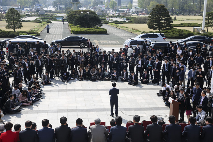 제목 노출 영역입니다 이미지