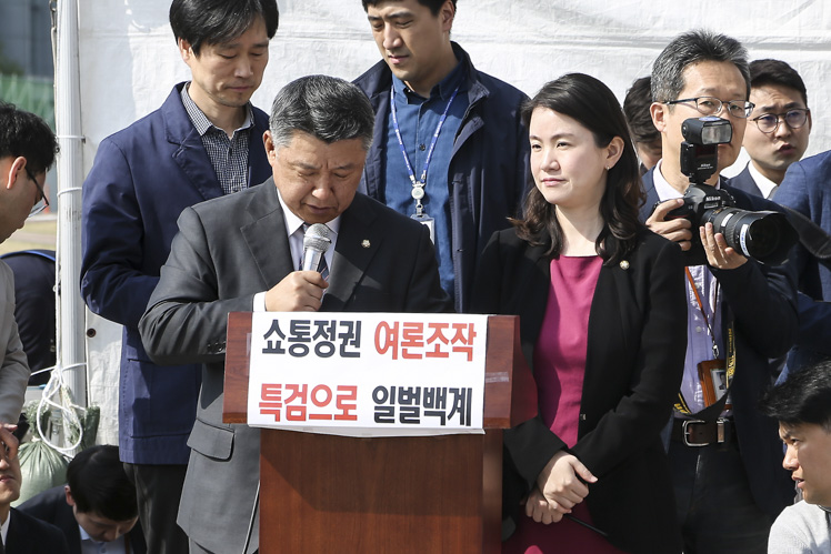제목 노출 영역입니다 이미지