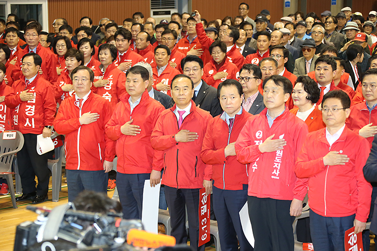 제목 노출 영역입니다 이미지