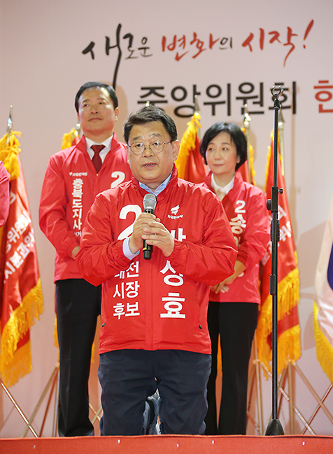 제목 노출 영역입니다 이미지