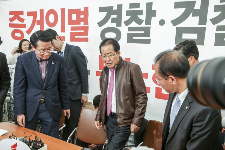 제목 노출 영역입니다 이미지