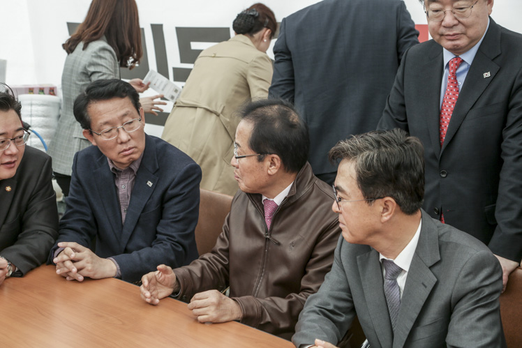 제목 노출 영역입니다 이미지