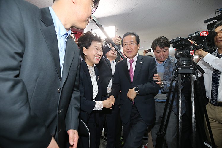 제목 노출 영역입니다 이미지