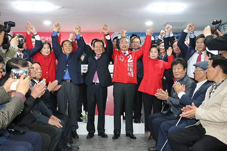 제목 노출 영역입니다 이미지