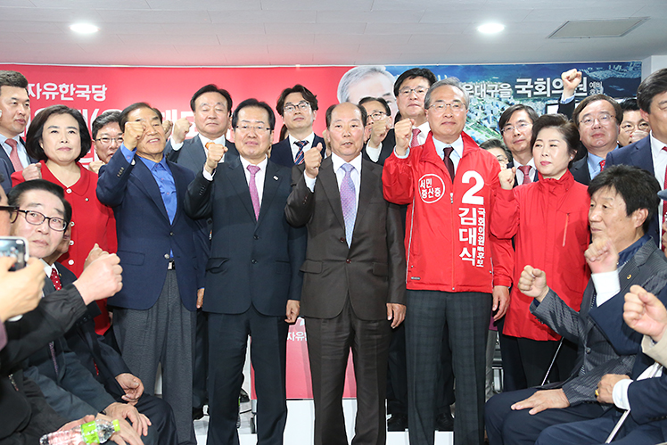 제목 노출 영역입니다 이미지