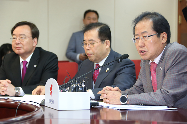 제목 노출 영역입니다 이미지