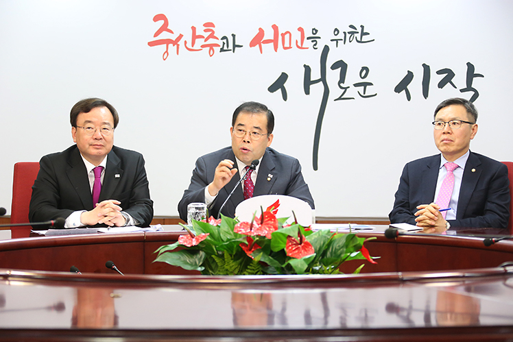 제목 노출 영역입니다 이미지