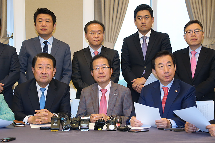 제목 노출 영역입니다 이미지