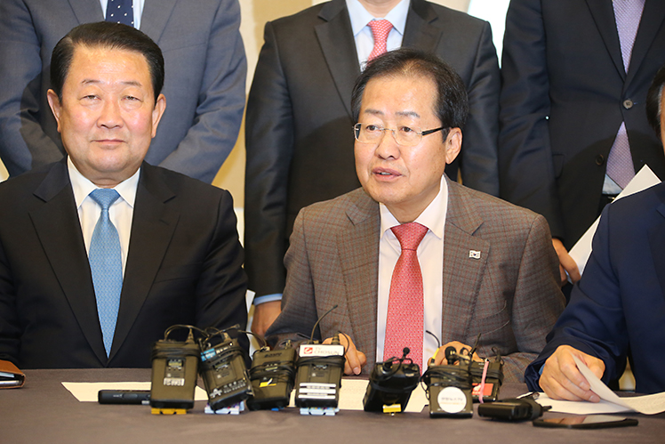 제목 노출 영역입니다 이미지