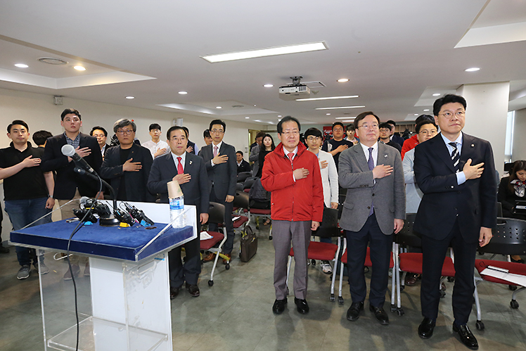 제목 노출 영역입니다 이미지
