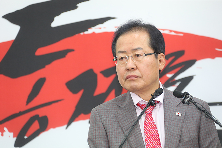 제목 노출 영역입니다 이미지