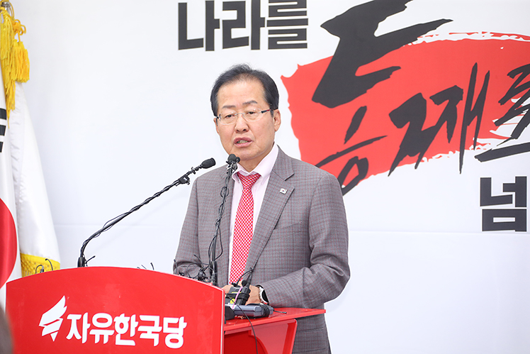 제목 노출 영역입니다 이미지