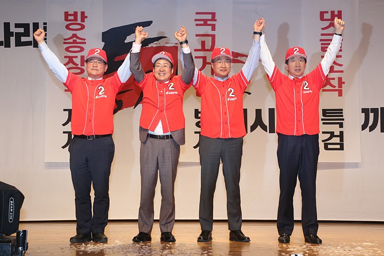 제목 노출 영역입니다 이미지
