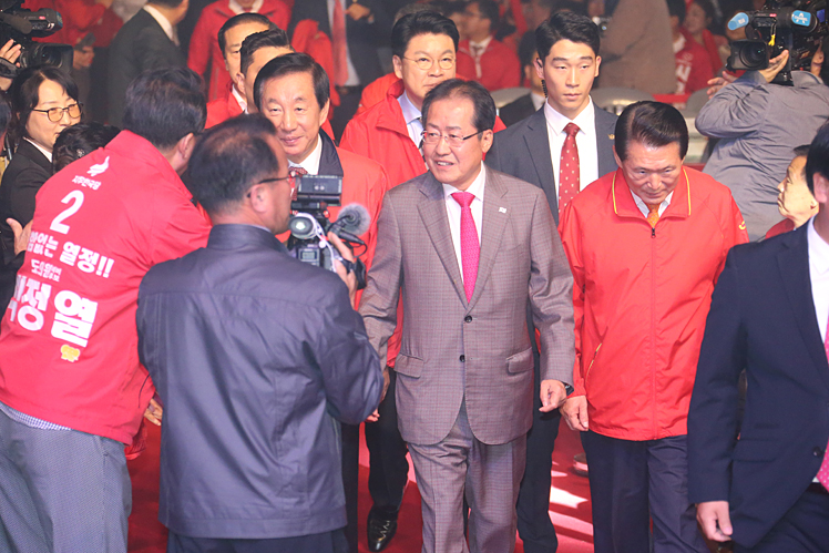 제목 노출 영역입니다 이미지