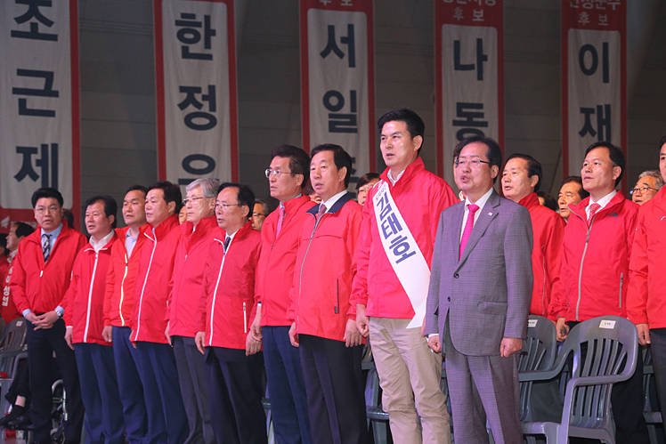 제목 노출 영역입니다 이미지