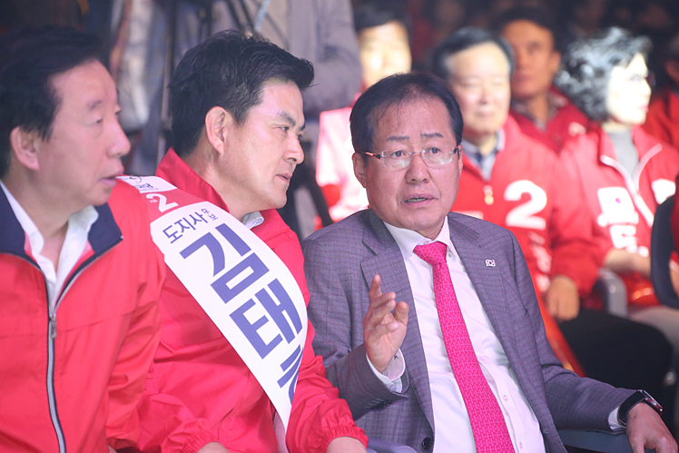 제목 노출 영역입니다 이미지