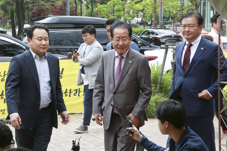제목 노출 영역입니다 이미지