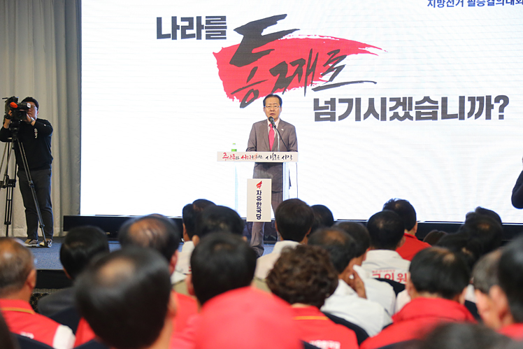 제목 노출 영역입니다 이미지