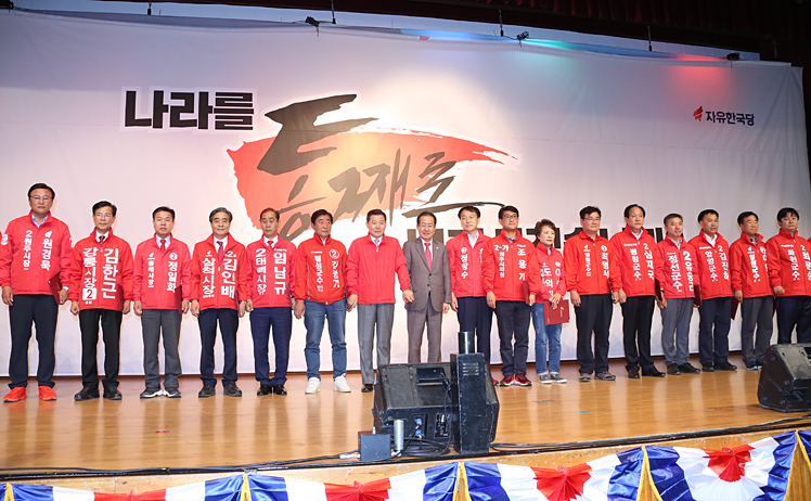 제목 노출 영역입니다 이미지