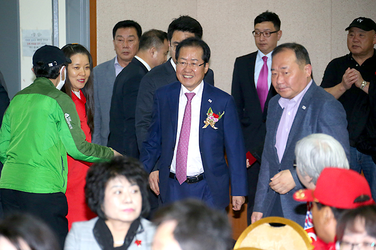 제목 노출 영역입니다 이미지