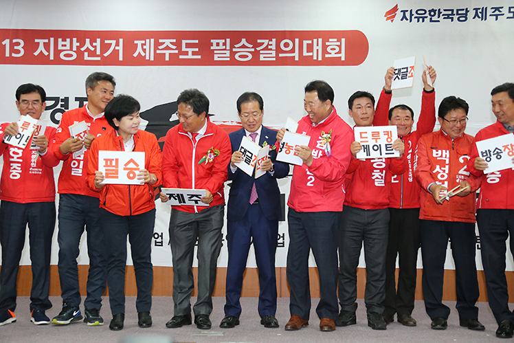 제목 노출 영역입니다 이미지