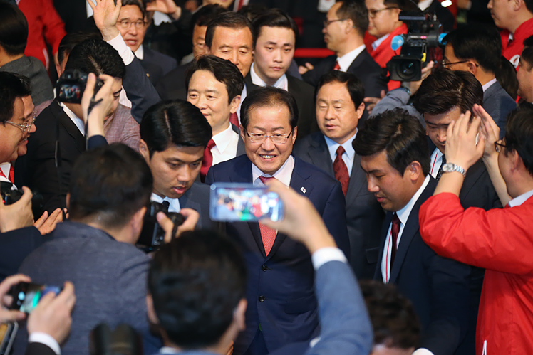 제목 노출 영역입니다 이미지