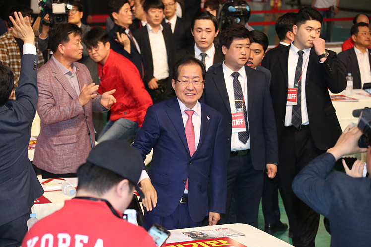 제목 노출 영역입니다 이미지