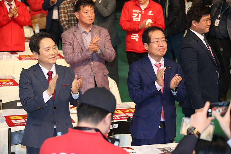 제목 노출 영역입니다 이미지