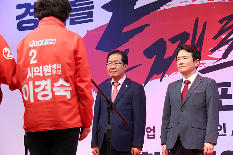 제목 노출 영역입니다 이미지
