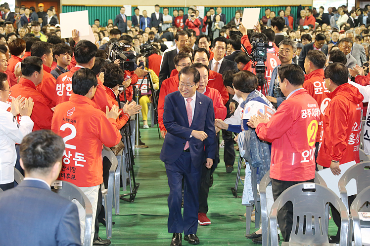 제목 노출 영역입니다 이미지