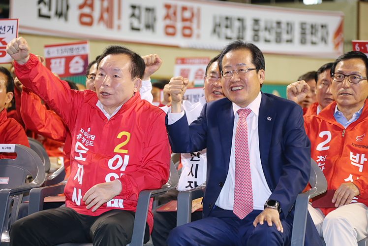 제목 노출 영역입니다 이미지