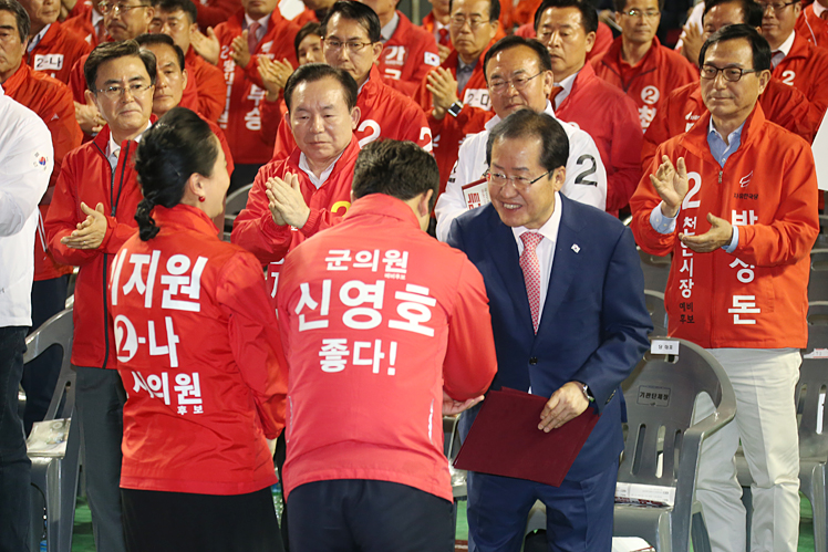 제목 노출 영역입니다 이미지