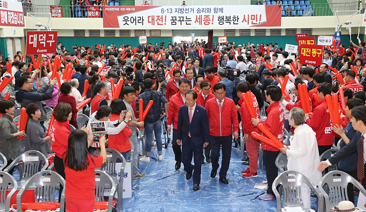 제목 노출 영역입니다 이미지