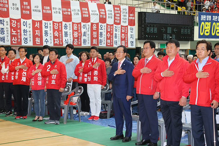 제목 노출 영역입니다 이미지