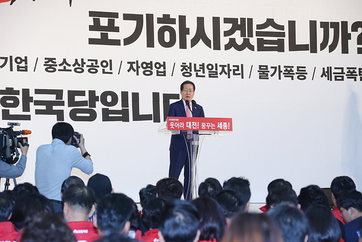 제목 노출 영역입니다 이미지