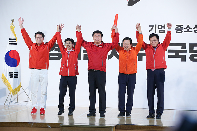제목 노출 영역입니다 이미지