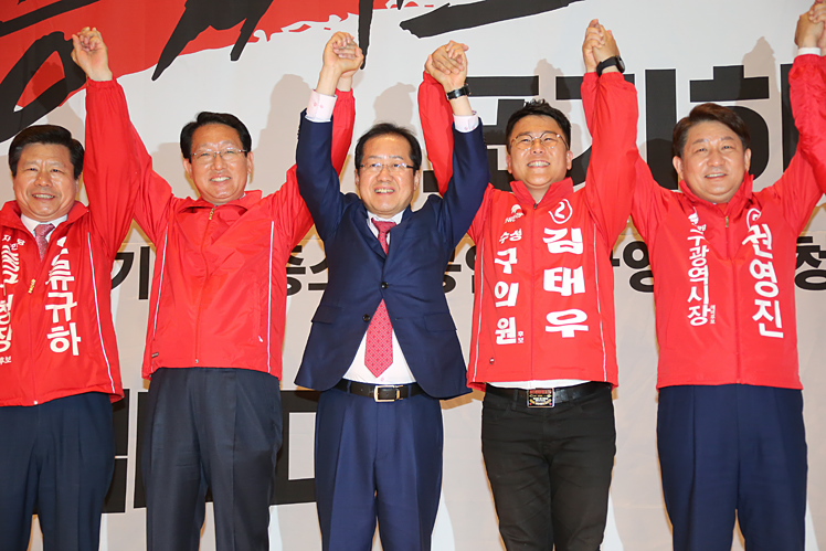 제목 노출 영역입니다 이미지