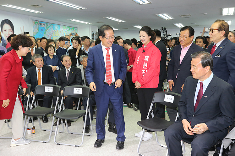 제목 노출 영역입니다 이미지