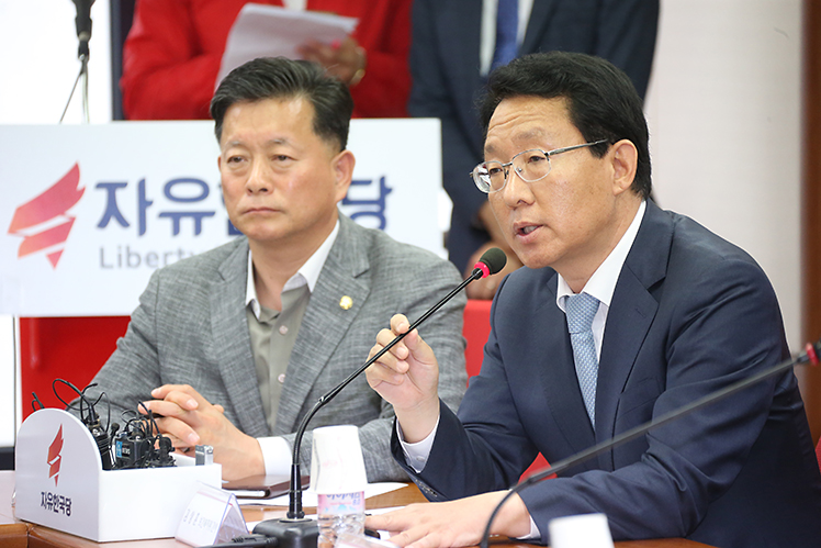 제목 노출 영역입니다 이미지