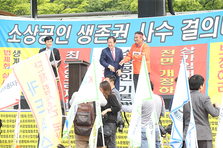제목 노출 영역입니다 이미지